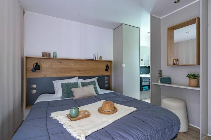 Mobil home pour 4 personnes, avec piscine ainsi que terrasse et jardin, adapté aux familles à Millau - 4