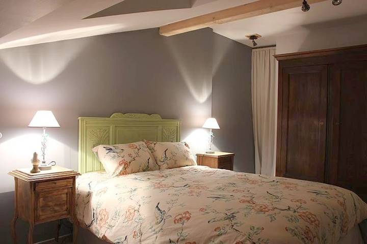 Location de vacances pour 2 personnes, avec vue et terrasse dans Belsentes - 3