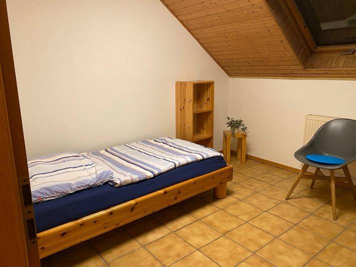 Ganze Ferienwohnung, In 5 Min. zu Vw / Autobahn - Gästezimmer Fuldabrück - D in Fuldabrück, Landkreis Kassel