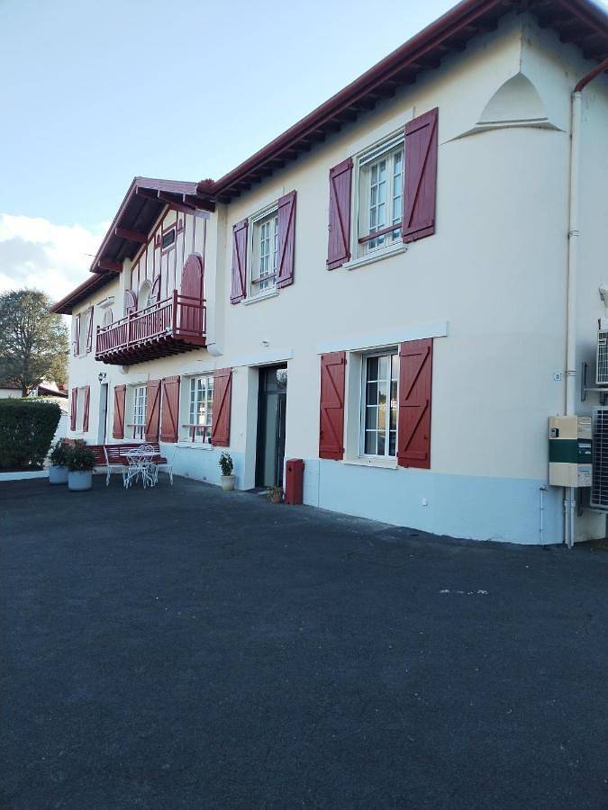 Appartement entier, Two-Bedroom Apartment in Hasparren, Région de Bayonne
