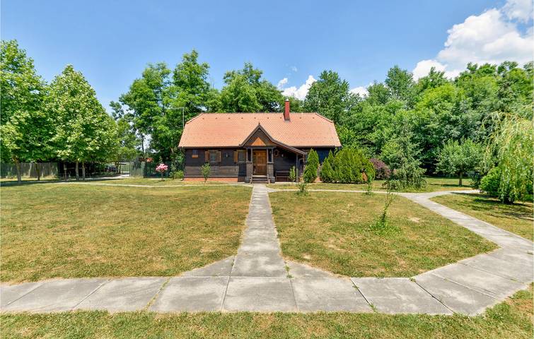 Charmante 2-Zimmer-Wohnung mit Pool, Terrasse und WLAN in der Nähe des Flusses Česma in Sisak-Moslavina
