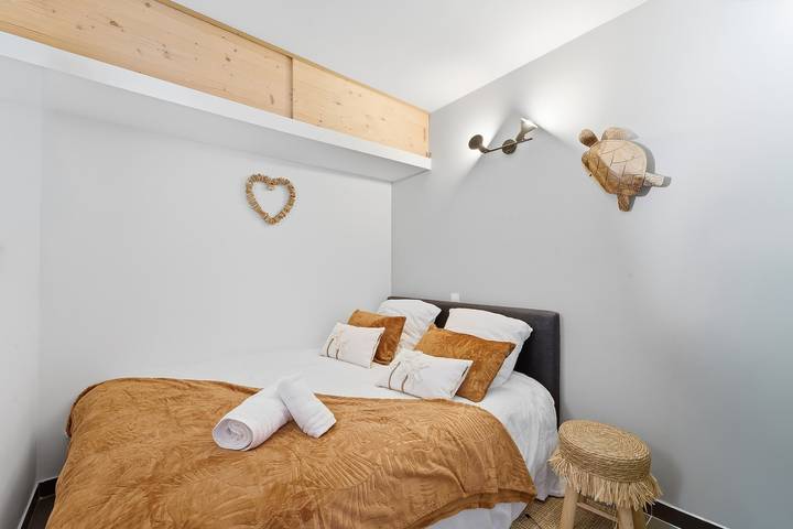 Gîte pour 4 personnes, avec piscine et balcon dans Plage de la Gaillarde - 3