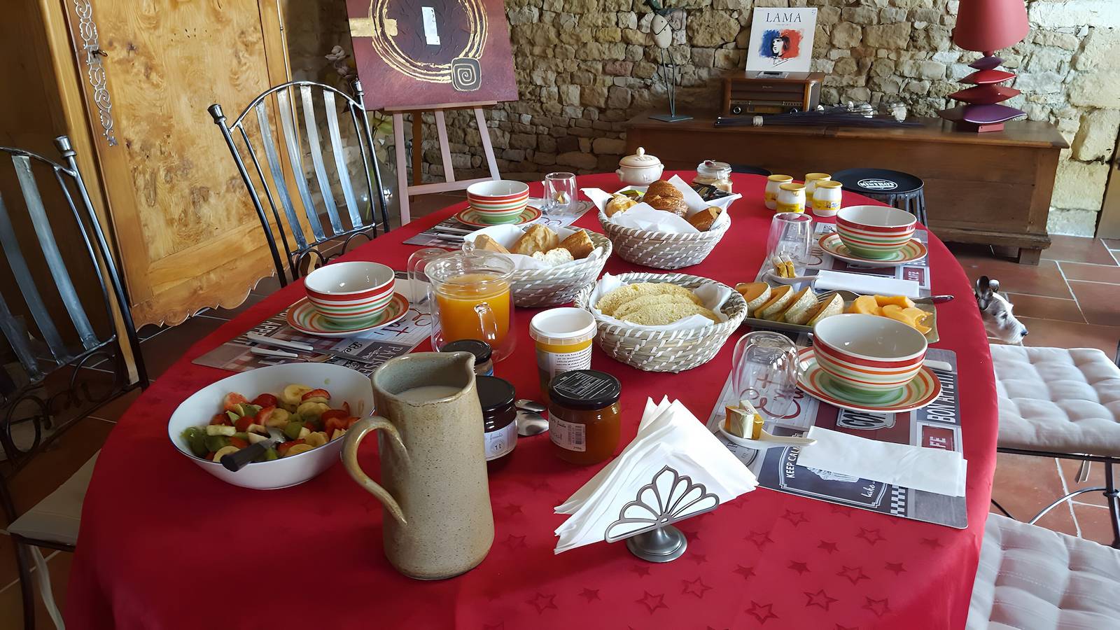 Chambres d’hôtes « La Baritaudière - Chambres Cisko » avec jardin commun et Wi-Fi in La Réorthe, Fontenay-le-Comte