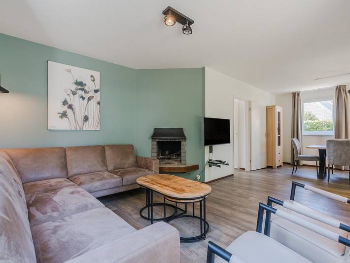 Comfortable villa with combi-microwave in green surroundings in Nationalpark De Maasduinen