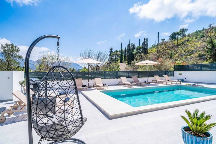 Villa pour 8 personnes, avec terrasse à Srebreno - 4