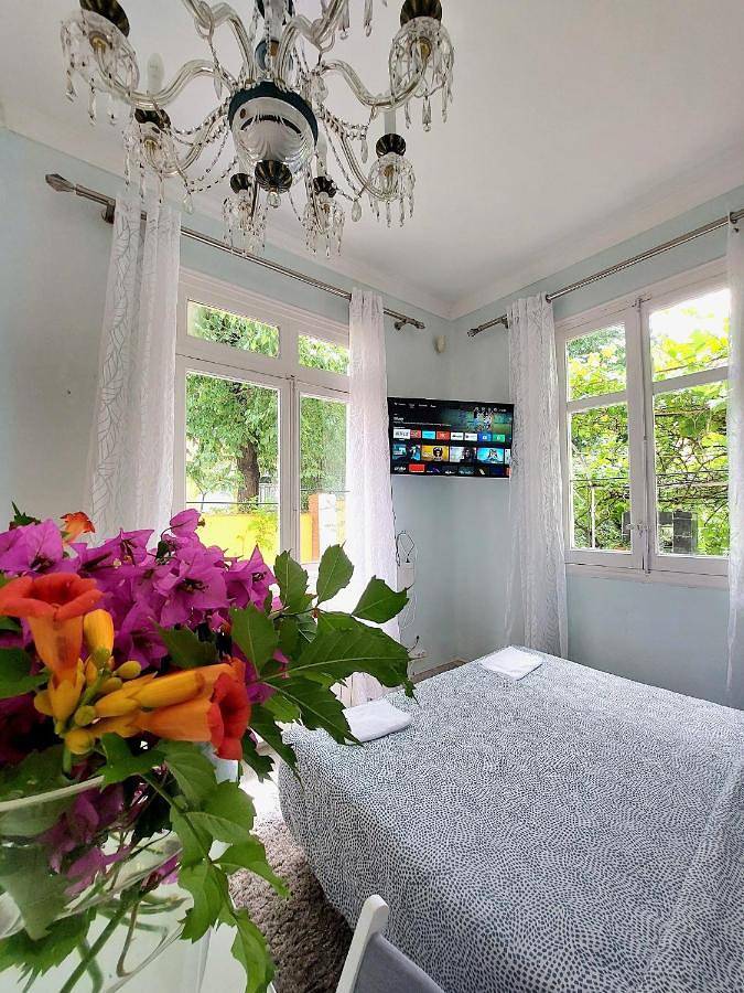 Hotel für 2 Personen, mit Terrasse und Garten sowie Ausblick, mit Haustier in Madrid
