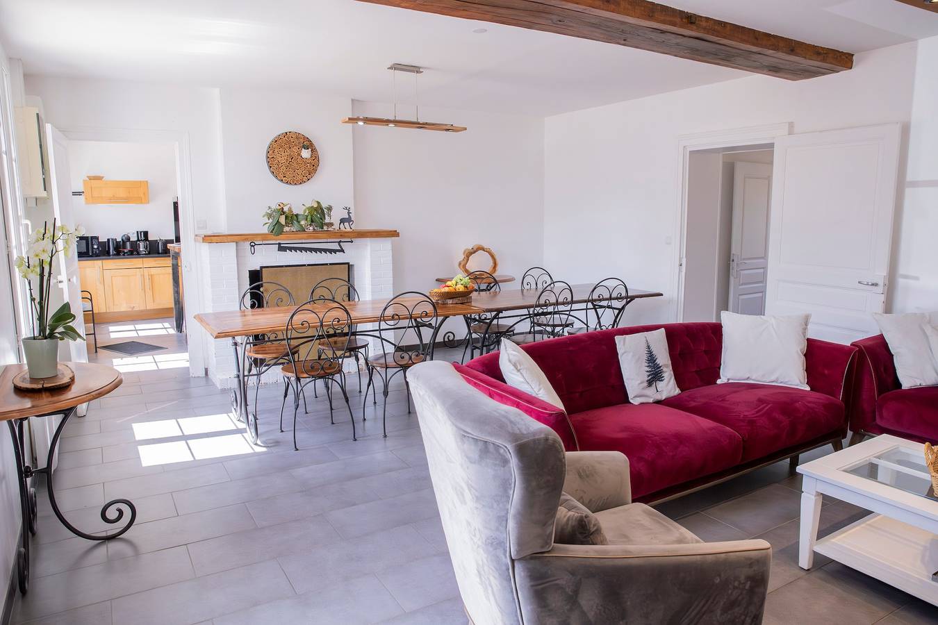 Casa Vacacional 'Parenthèse Sologne-Les Briques 18p' con Terraza, Jardín Privado y Wi-Fi in Sologne