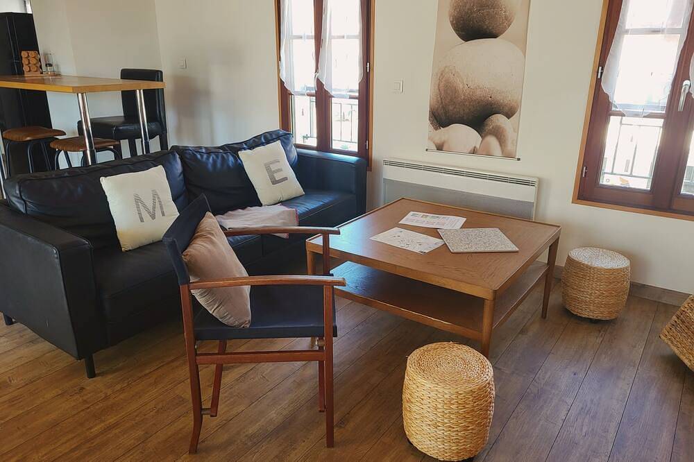 Entire apartment, Apartment-Premium-Ensuite with Shower-Terrace-4 pers Etage Ambleteuse in Ambleteuse, Boulogne-sur-Mer region