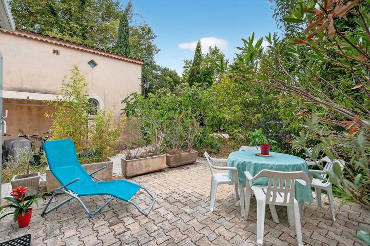 Location de vacances pour 2 personnes, avec jardin, adapté aux familles à La Garde