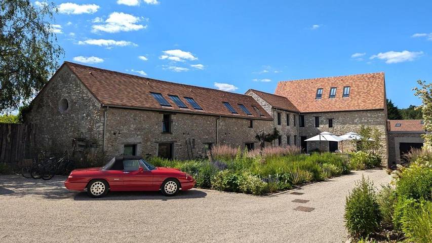 Maison d’hôte pour 2 personnes, avec Balcon et Terrasse ainsi que Jacuzzi et Jardin à Médan (Yvelines)