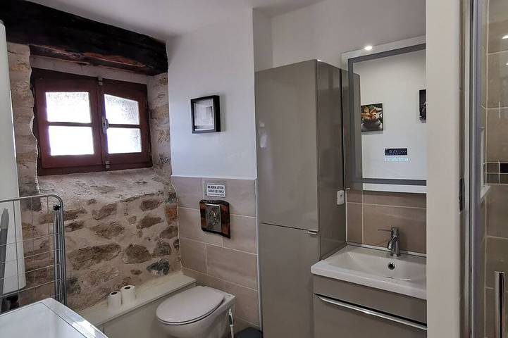 Gîte pour 3 personnes, avec piscine et terrasse à Chamboulive - 3