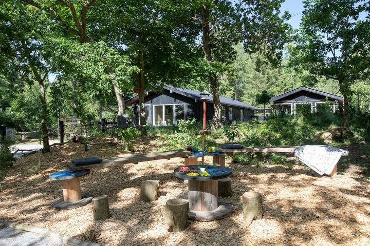 Ferieudlejning for 10 personer, med terrasse, husdyr tilladt i Mariagerfjord