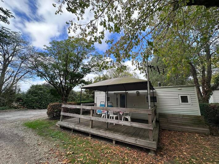 Camping pour 4 personnes, avec Terrasse