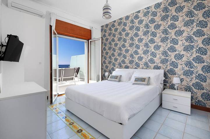 Villa Flory-Via Amerigo Vespucci-Nerano in Massa Lubrense, Sorrento Coast