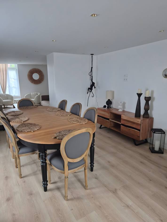 Appartement entier, Appartement d’exception 500m plage avec Wi-Fi in Batz-sur-Mer, Côte d'Amour
