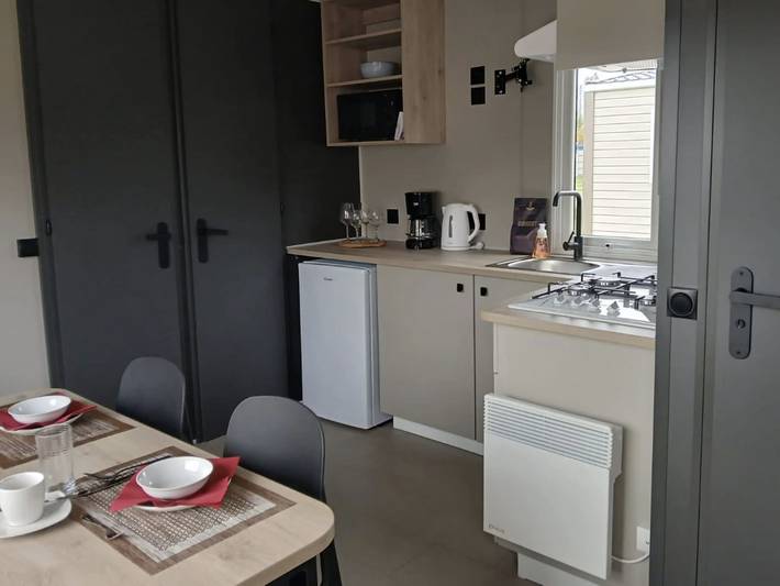 Village vacances pour 4 personnes, avec vue sur le lac ainsi que jardin et piscine en Belgique - 4