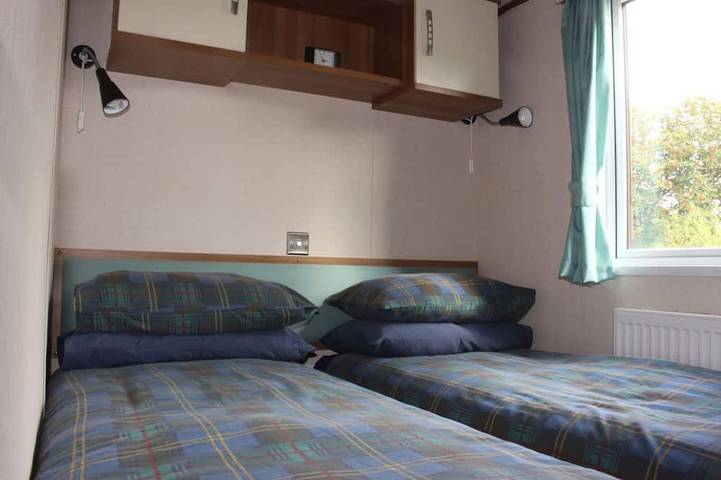 Loch View - luxury cabin with spectacular alpine and loch views in Argyll & Bute