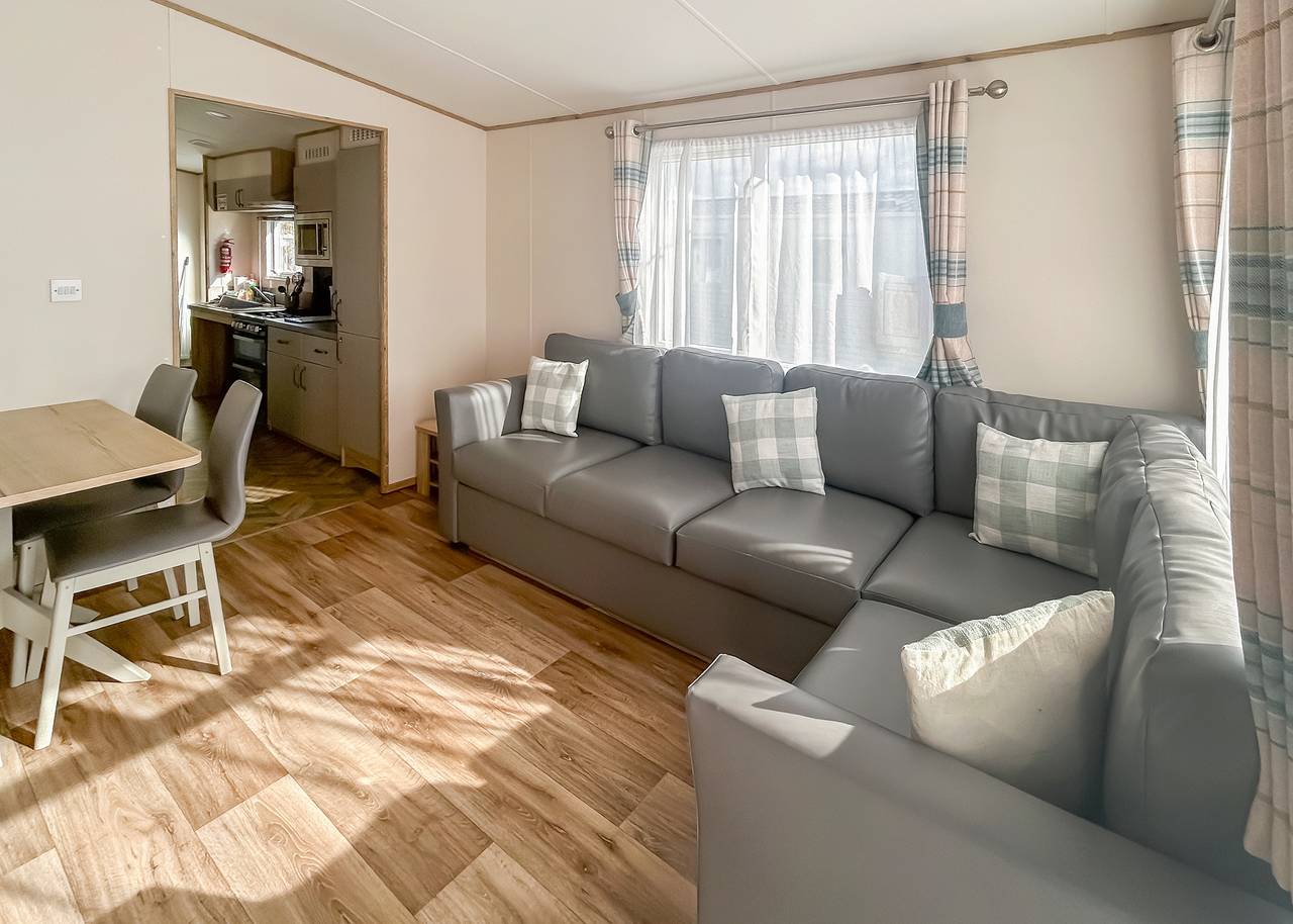 Purn Gold 8 (Pet) in North Somerset