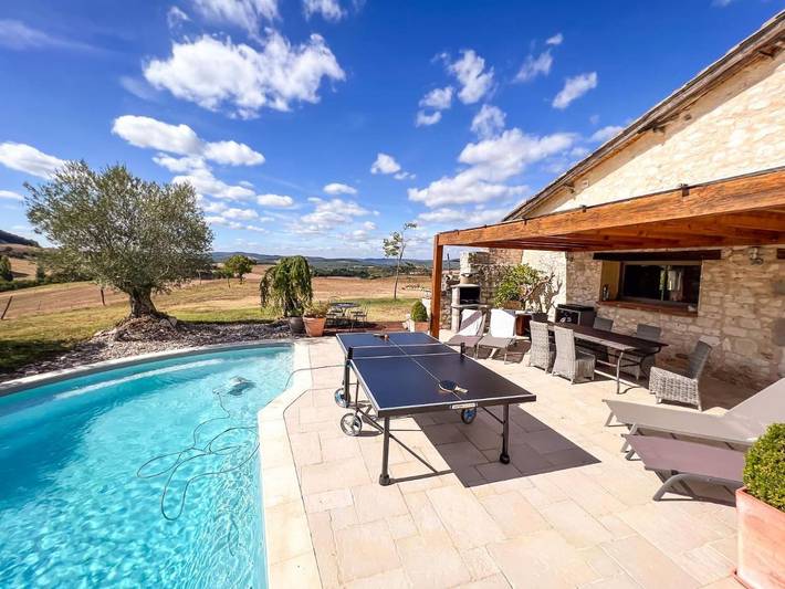 Location de vacances pour 10 personnes, avec piscine et jacuzzi ainsi que terrasse et jardin à Castelnau-de-Montmiral - 3