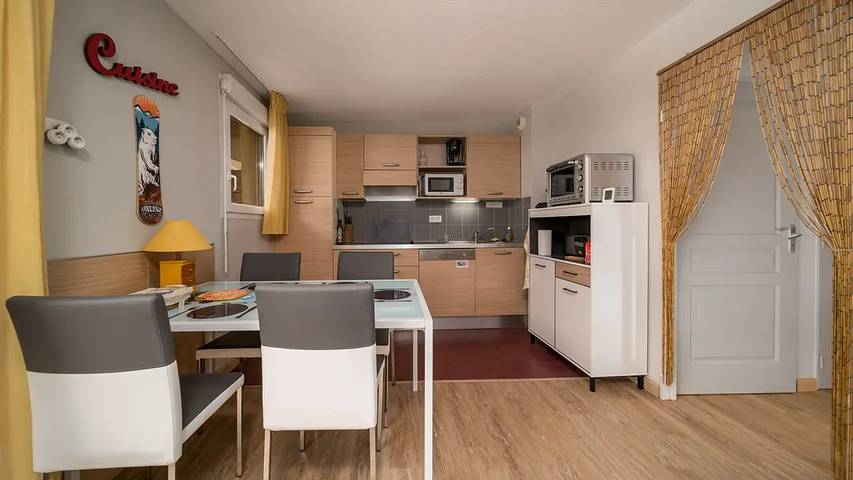 Gîte pour 6 personnes, avec piscine et balcon dans La Foux d'Allos - 4