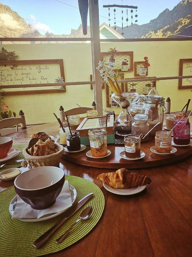 Chambre d’hôte pour 2 personnes, avec jardin et vue à Cilaos - 3