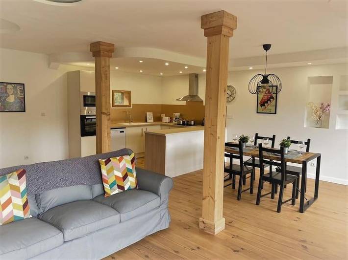 Location de vacances pour 2 personnes, avec Balcon et Terrasse ainsi que Jardin et Piscine à Plazac - 2