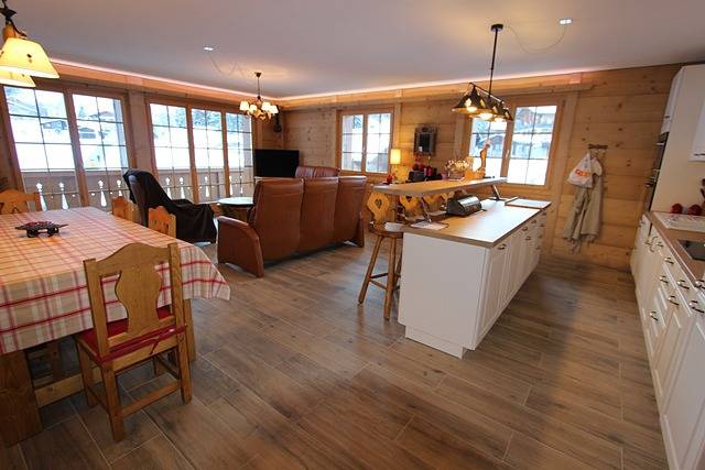 Appartement de vacances entier, Appartement Zeppelin A11 - 3 chambres à coucher, 99m², 6 personnes in Château-d' Œx, Alpes Vaudoises