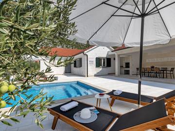 Feriehus til 8 Personer i Split-Dalmatia, Dalmatinerkysten, Bilde 2