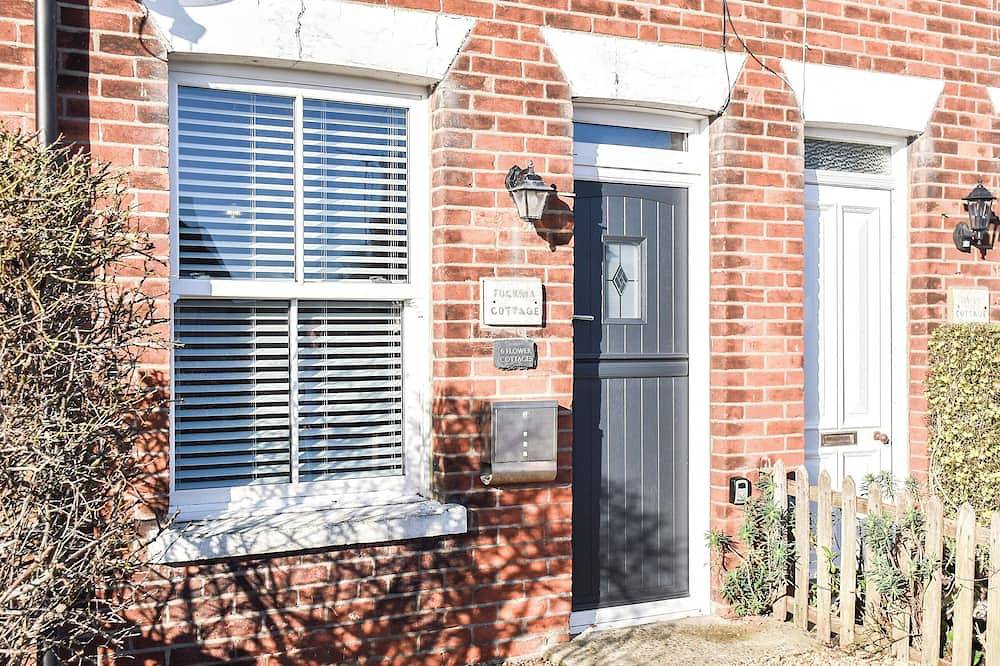 2 bedroom accommodation in Sea Palling in Sea Palling, The Broads