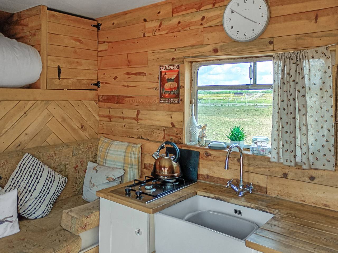 The Box - Oasis Farm in Denmead, South Downs