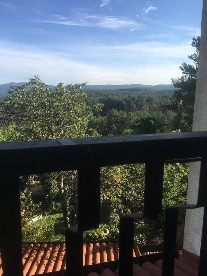Gîte pour 5 personnes, avec terrasse ainsi que jardin et vue à San Giovanni in Fiore