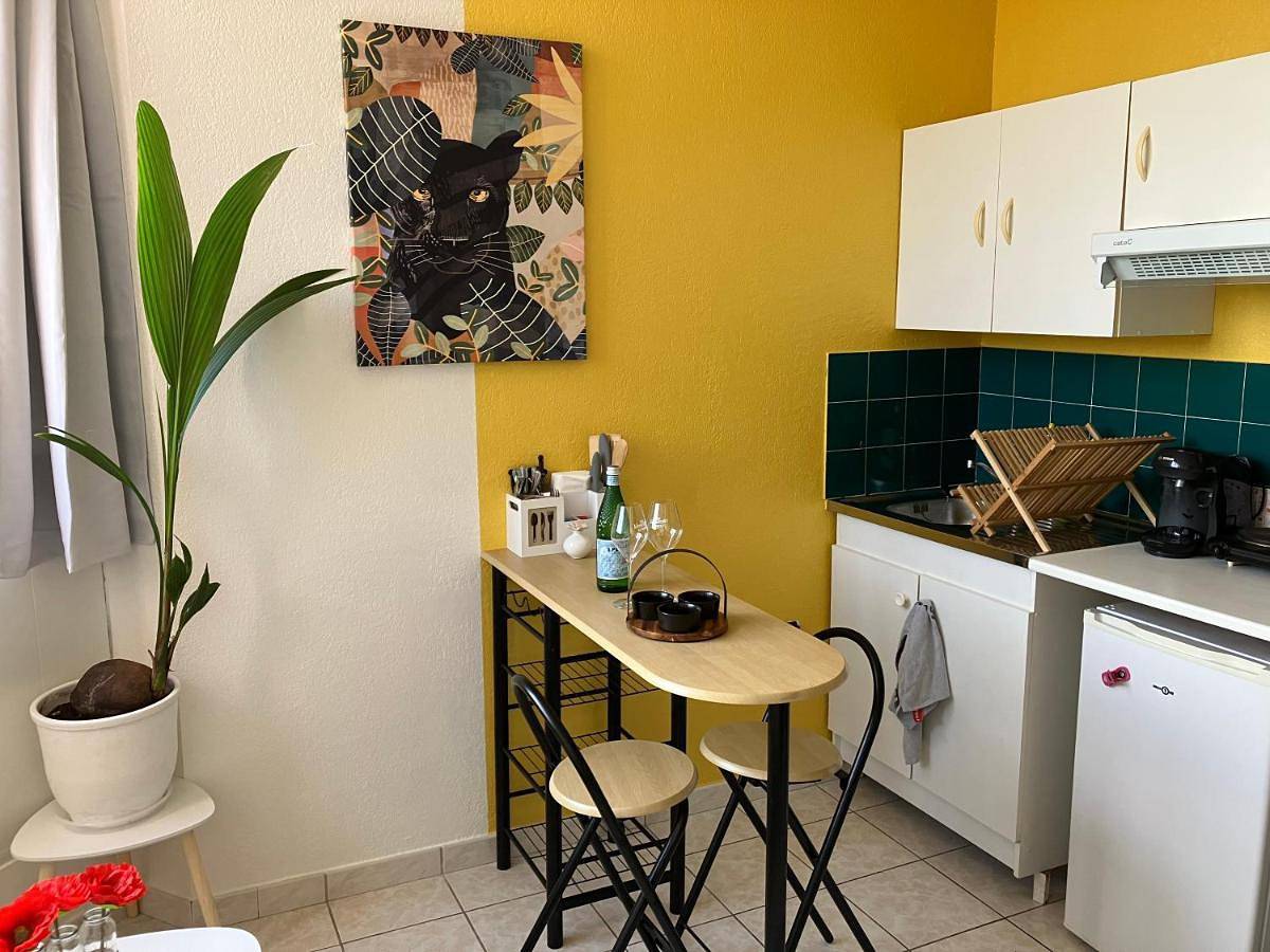 Appartement entier, One-Bedroom Apartment in La Valette-du-Var, Côte méditerranéenne (France)