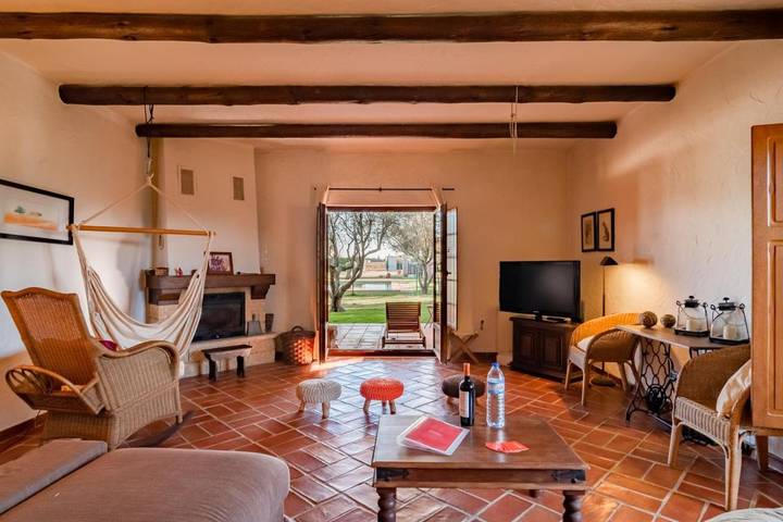 Casa de férias para 10 pessoas, com jacuzzi e piscina e ainda jardim, com animais de estimação em Palmela