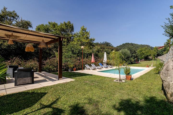 Casa campo do telhado in Caldelas, Sequeiros e Paranhos, Distretto de Braga
