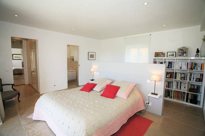 Location de vacances pour 8 personnes, avec terrasse et jardin à Murs - 2