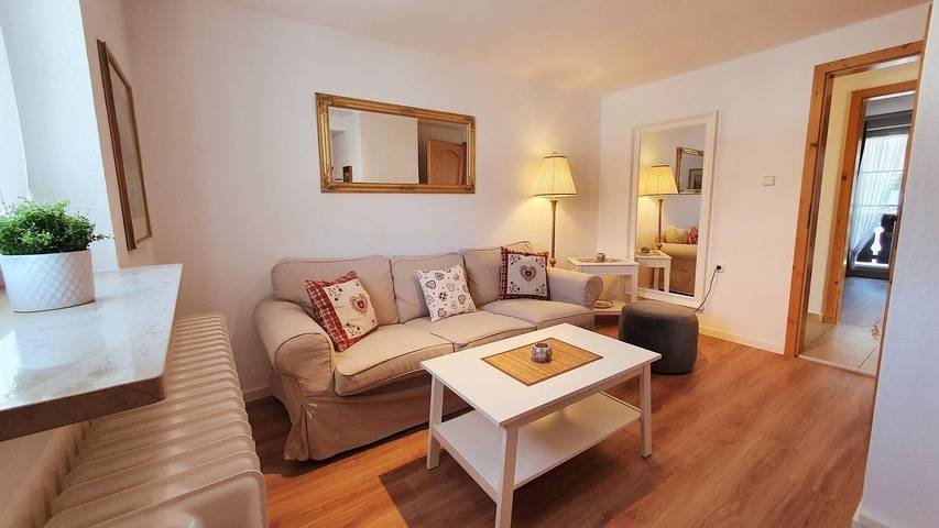 Ferienwohnung für 4 Personen, mit Balkon und Ausblick im Mittenwald