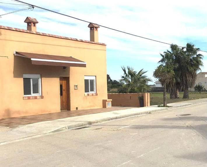 Casa de vacaciones para 6 personas, con vistas y terraza en Delta del Ebro