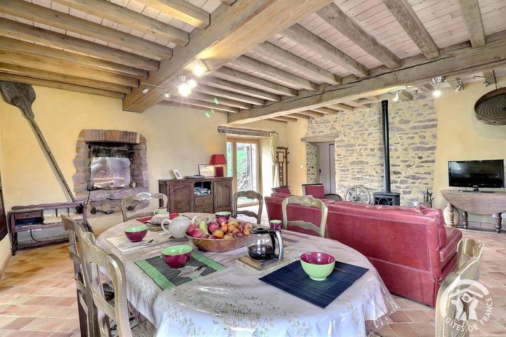 Gîte pour 6 personnes, avec vue et jardin, animaux acceptés à Montfort-sur-Meu - 4
