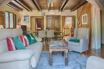 Gîte pour 4 personnes, avec balcon et vue à Bossòst
