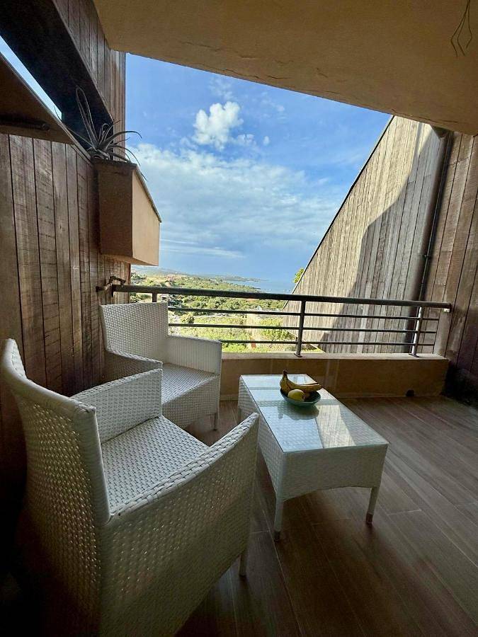 Ferienwohnung für 4 Personen, mit Garten und Terrasse sowie Ausblick