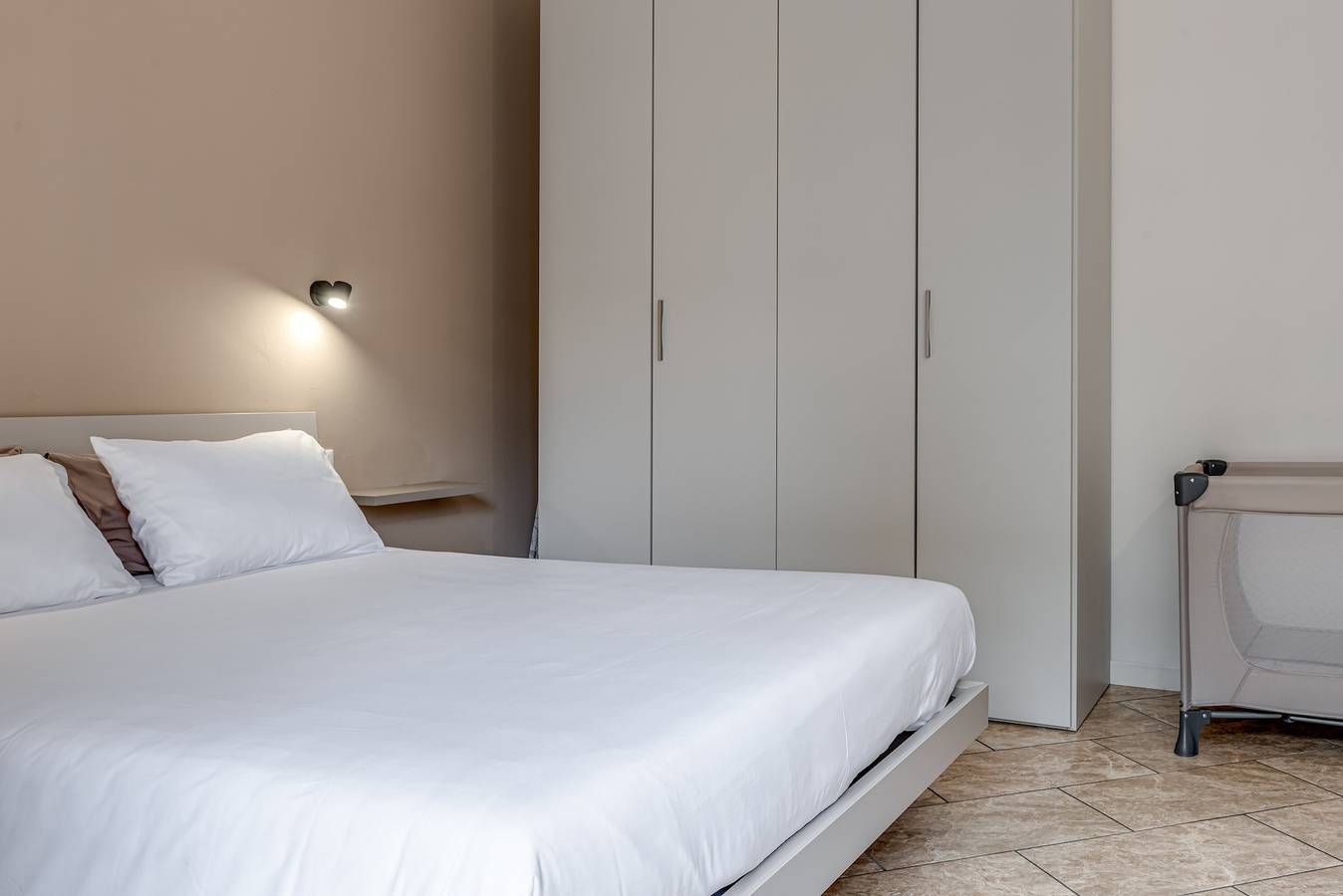 Appartement entier, Appartement 'Josephine Firenze' avec balcon, Wi-Fi et climatisation in Florence, Province de Florence
