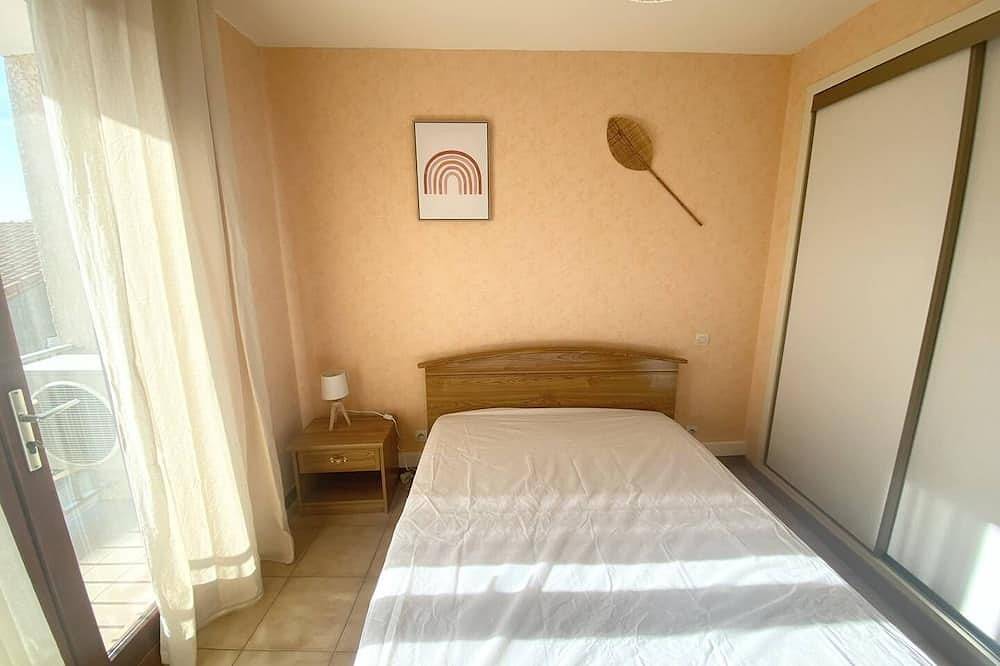 Ganze Wohnung, P2 private parking 2 steps from the beach in Le Grau-du-Roi, Côte d'Améthyste