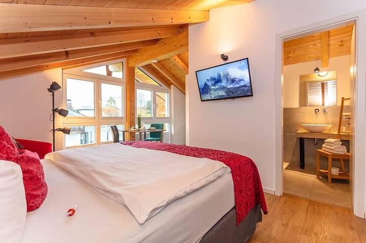 Ferienwohnung für 2 Personen, mit Garten und Balkon in Bayerisch Gmain