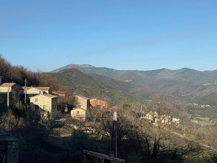 Location de vacances pour 7 personnes, avec vue et jardin, adapté aux familles à Sumène - 2