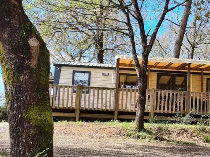 Mobil home pour 6 personnes, avec bassin pour enfant, animaux acceptés à Saint-Palais (Gironde) - 2