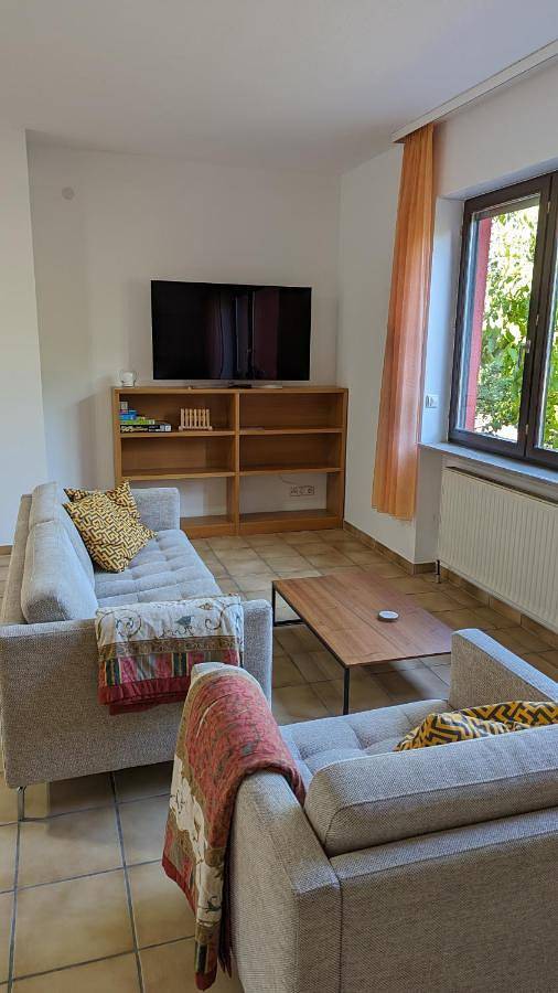 Location de vacances pour 6 personnes, avec piscine et vue ainsi que jardin et sauna dans Sankt Ingbert - 4