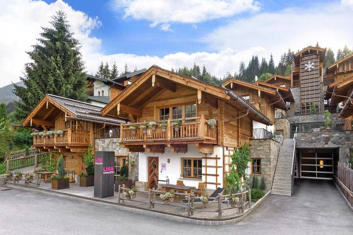 Ferienhaus für 4 Personen, mit Balkon und Terrasse sowie Sauna in Flachau - 2