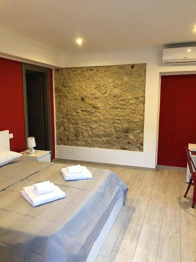 Double Room in Patti, Province de Messina