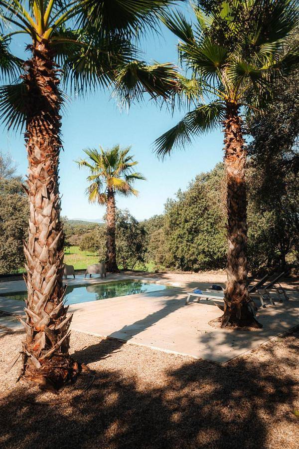 Casa rural para 12 personas, con jardín y terraza además de piscina y vistas en Sierra de San Vicente