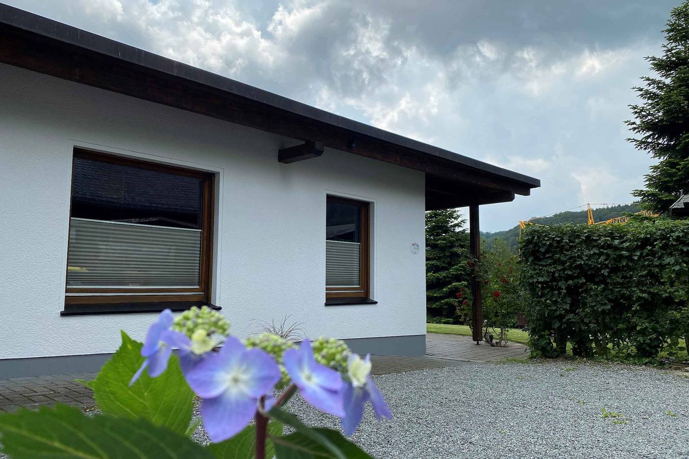 Appartement entier, Appartement 'Ferienhaus Rothaarblick' avec terrasse partagée, jardin commun et Wi-Fi in Schmallenberg, Arrondissement du Haut-Sauerland